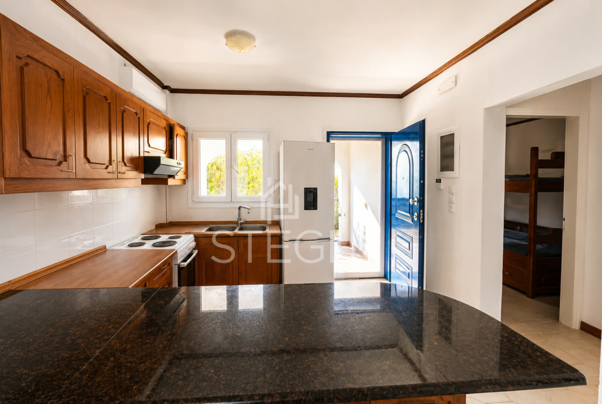 0706a821 2dbe 4971 b2e8 f2bd24f6ab71 site