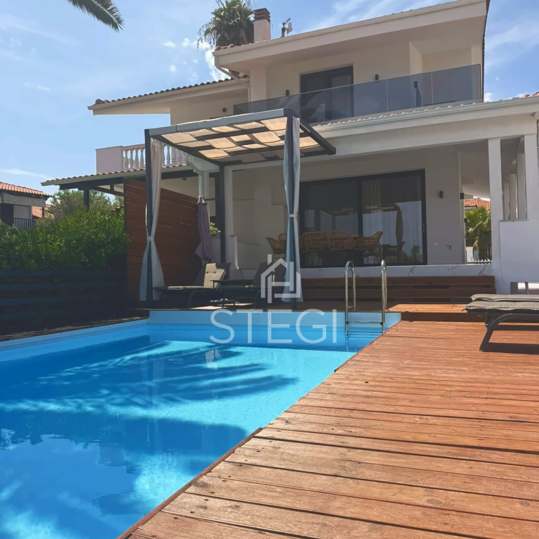 edited villa pool professional summer realistic site